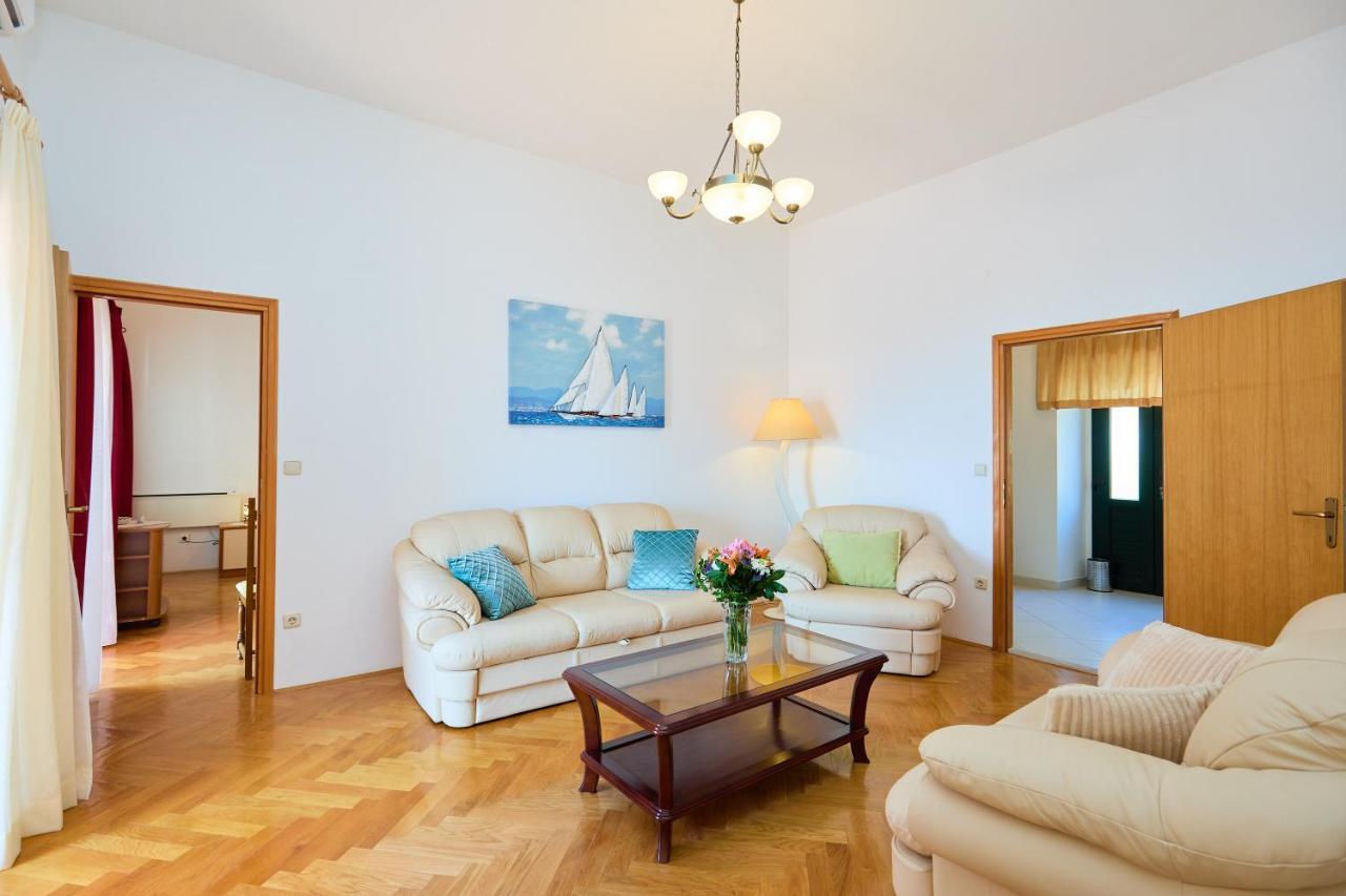 Apartman Ani Mlini Luaran gambar